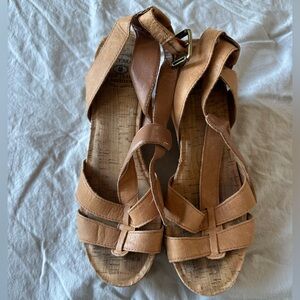 Lucky Brand Tan Strappy Sandals